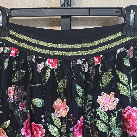 NWT Aratta Dark Rose Embroidered Skirt. Medium - Picture 6 of 14